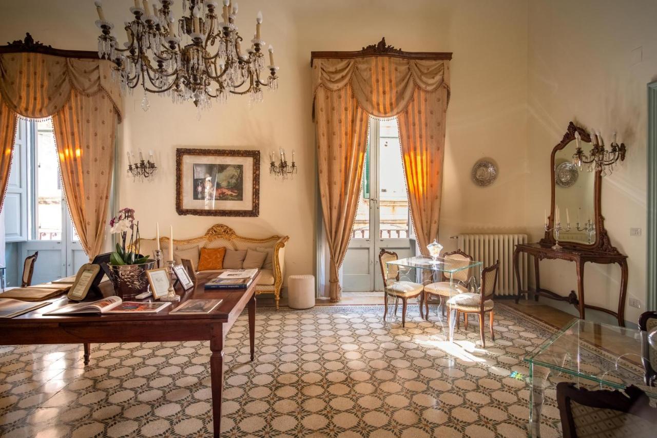 Bed and Breakfast Palazzo Guido Lecce Exterior foto